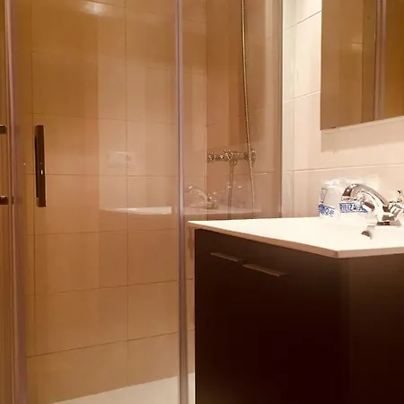 Hispania Hotel 2*