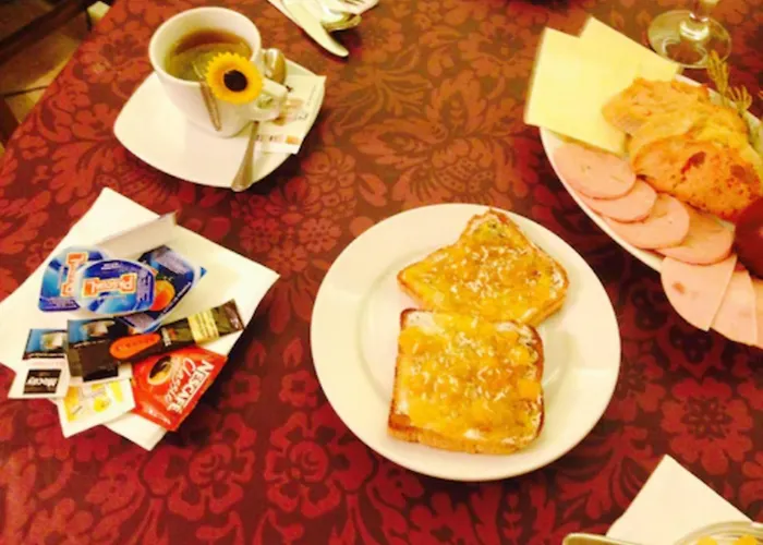 西斯帕尼亚酒店 2*